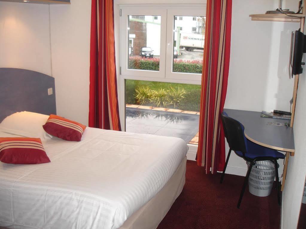 Agape Hotel Bessines Ngoại thất bức ảnh